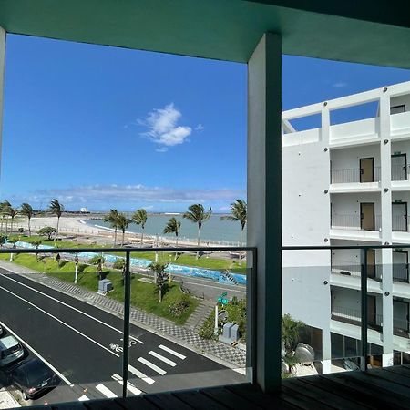 微藍海岸夜市電梯旅宿 Città di Hualien Esterno foto